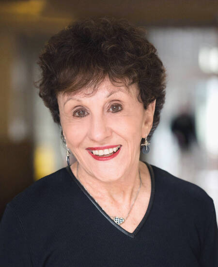 Headshot of Dr. Beverly Kaye, best-selling author of Love 'Em or Lose 'Em.